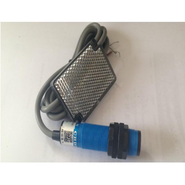 DC6-36V NPN,3-wire NC,diameter 18mm photoelectric sensor diffuse photoelectric switch With baffle