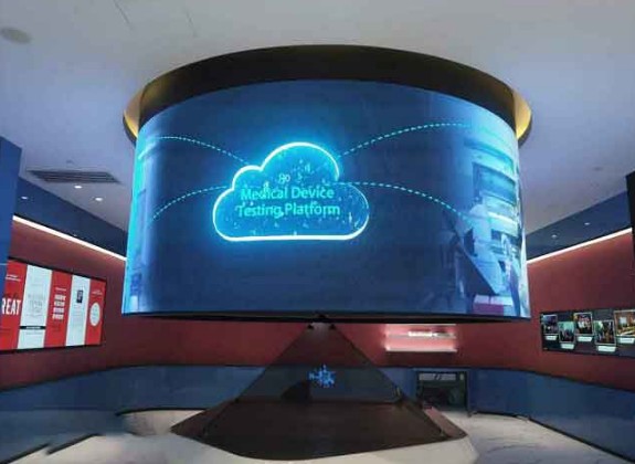 P1.86 Soft Led Display Cabinet 2800 ~ 3840 HZ Flexible Module