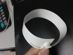China Customized UHF Disposable Rfid Wristband Rfid PVC Wristband Smart Tag on sale