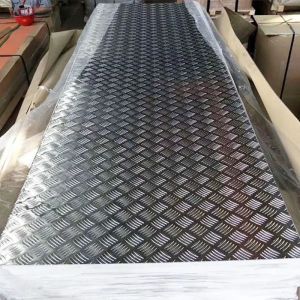 Quality Silver Gray Solar Panel Walkway For Fire Resistant Rooftop Installation wholesale