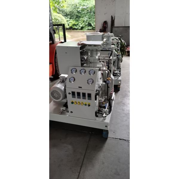 Four Stage Oil Free High Pressure Oxygen Compressor 15-60m3 Air Cooled