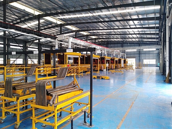 Blue 6 Axis Pipe To Pipe Welding Robot Production Line Welding Wire Dia. 2.5-6.0mm