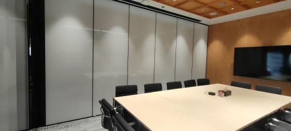 Cheap Commercial Spaces Folding Office Room Separator Customization With Anodized Aluminum for sale