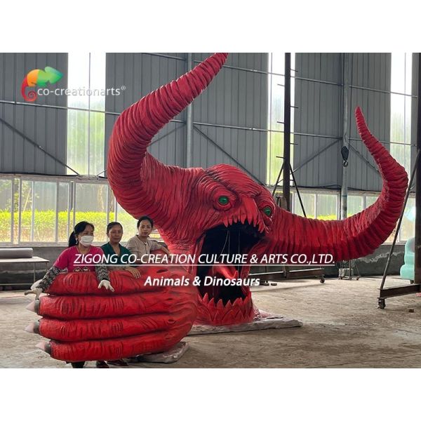 Red Monster Custom Made Animatronics Outdoor Amusement Park Decoration