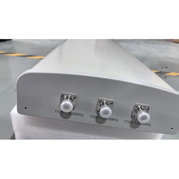 Lightweight 750-850Mhz Bands Long Range Anti Drone Antenna Customizable
