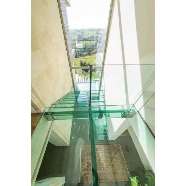 Space Saving Glass Spiral Staircase