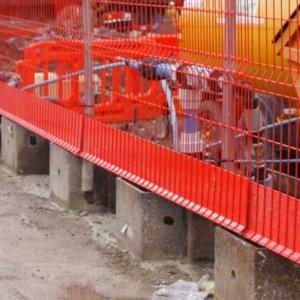 Multi-angle Edge Protection Barrier with Adjustable Support Legs