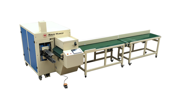 Pillow Comforter Cushion Rolling Packing Machine 3900mmx650mmx970mm