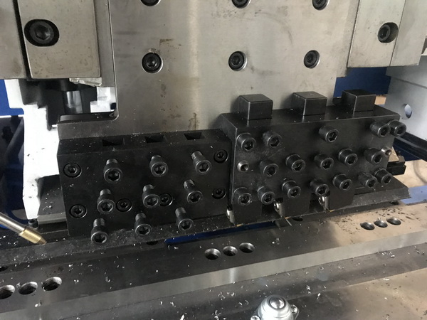 5m Length CNC Sheet Metal V Grooving Machine 1250/5000 With 5 Alloy Blades To Cut