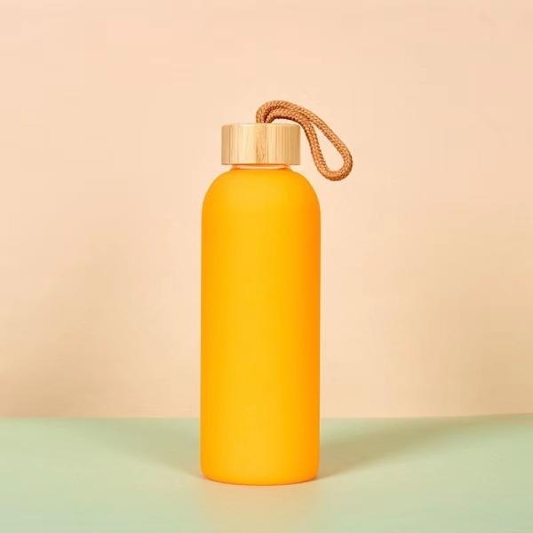 Premium 500ml 750ml Glass Water Bottle Custom Sports Drink Bottles With Silicone Sleeve Stylish And Practical For Any Indoor And Outdoor Daily