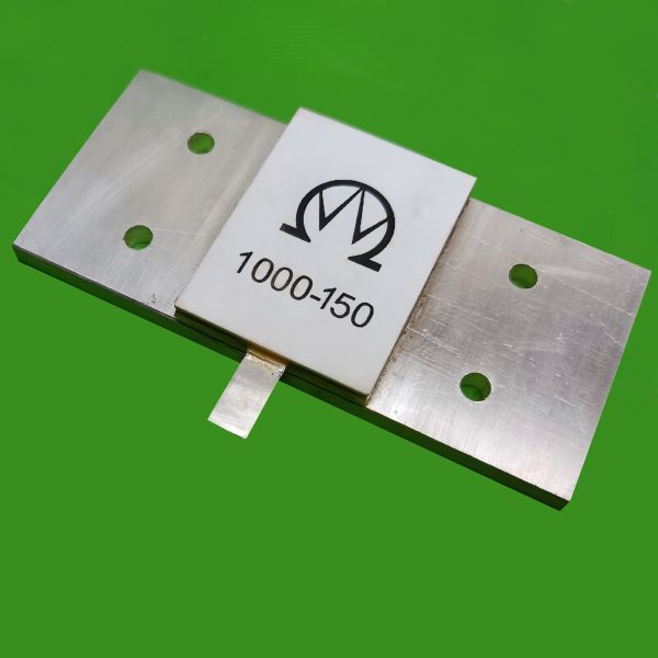 High Power Flange Resistor with 1.2~1.3 Standing Wave Ratio Plastic Package and Cermet Technology