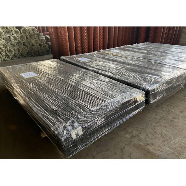 Flattened Expanded Metal Sheet Mesh For Stair Treads / Cladding 4 * 8ft 30 * 60mm