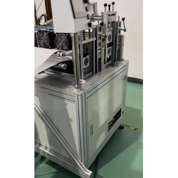 5KW Energy-Saving And High-Efficiency Small-Sized Inner Bag Making Machine.