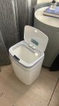 High Quality Intelligent Automatic Touch Free Rectangular Rechargeable Dustbin