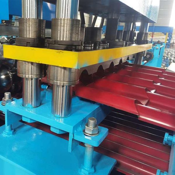 Triple Layer 3 Layer Roofing Sheet Making Machine With 18 Stations