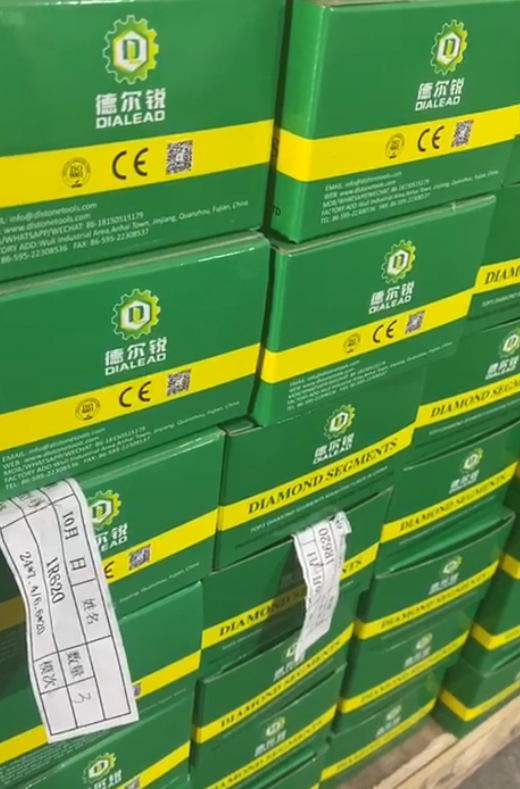 Hard Granite Stone Cutting Diamond Segment For Single Blade 2000mm