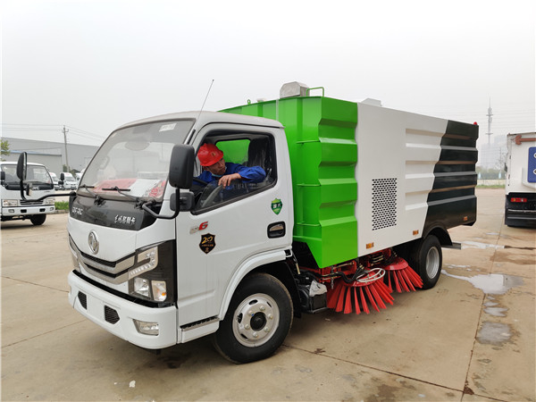 DONGFENG D6 Garbage Disposal Truck Road Sweeper Lorry 130HP Diesel Fuel Engine