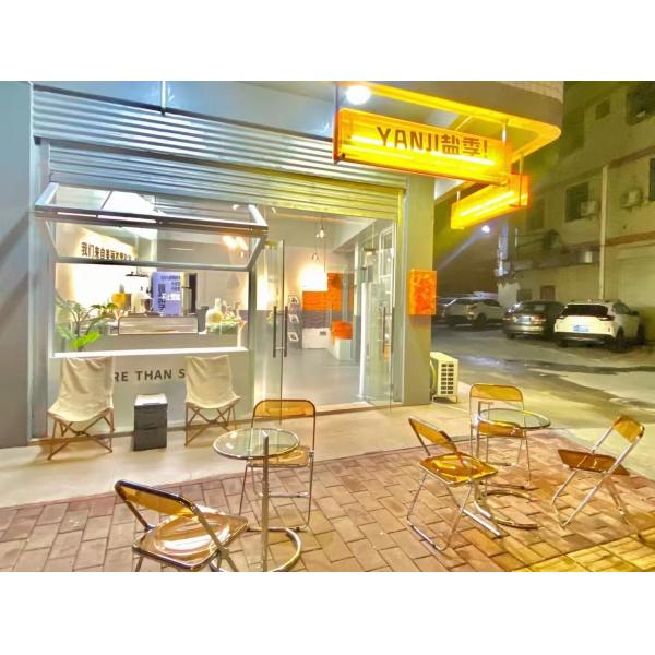 Contemporary Minimalist Frameless Folding Windows - 10mm Structural Glazing