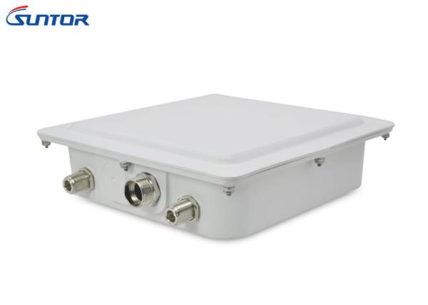 Cheap Ultra Long Range Point To Point Wireless Network Bridge , 5GHz Rugged Ethernet Wireless Bridge for sale