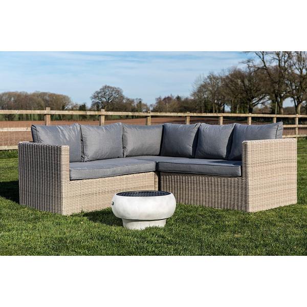 Minimalism Style Round Charcoal Grill As Fire Pit Concrete For Warming