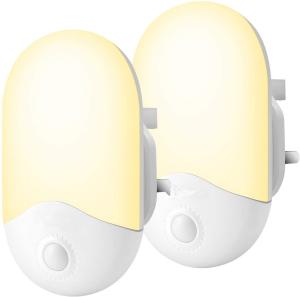 15lm*2 100000h Plug In Motion Sensor Light With Dusk To Dawn Photocell Sensor