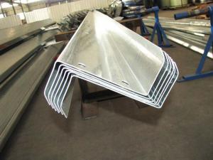 China Customized Galvanizing Steel Purlins With Zed / Cee Purlin And Girt Fabrication on sale