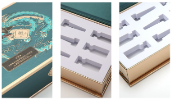 Professional Make-up Packaging Case with Glossy Finish and Foam Lining OptionsLuxury Magnet Flip Cover Make-up Freeze dried powder box with Glossy