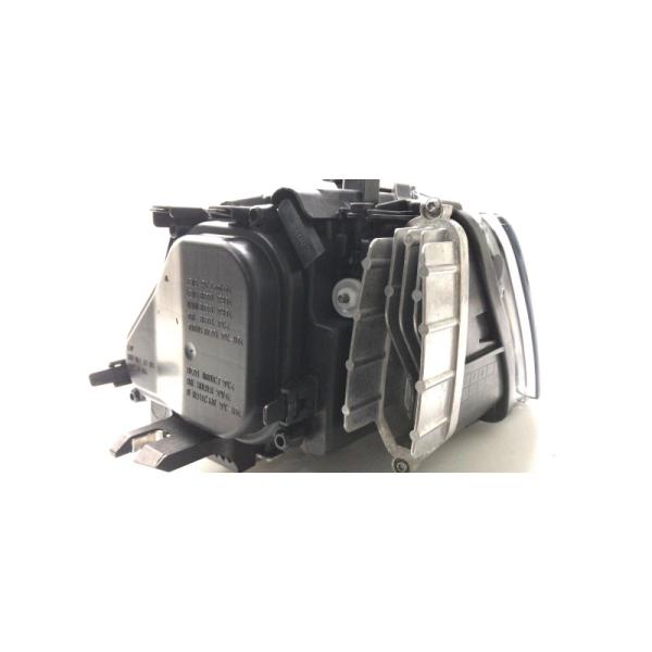 China Supplier Factory Original Auto Lighting System Xenon Assembly Headlights Suitable for Audi Q3