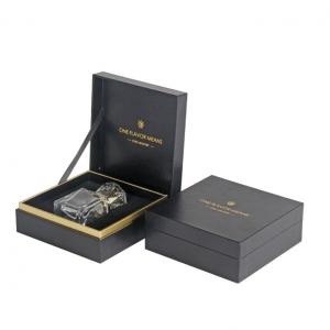 China Custom Luxury Paper Gift Box For Perfume With Gold Stamping Logo on sale