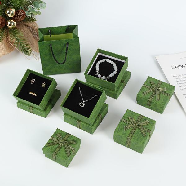 Emerald Green Gift Box With Upper And Lower Lids For Perfume Cosmetics And Souvenir Packaging