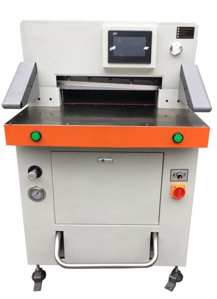 Cheap Program Control Automatic Paper Cutting Machine 670mm High Accuracy for sale