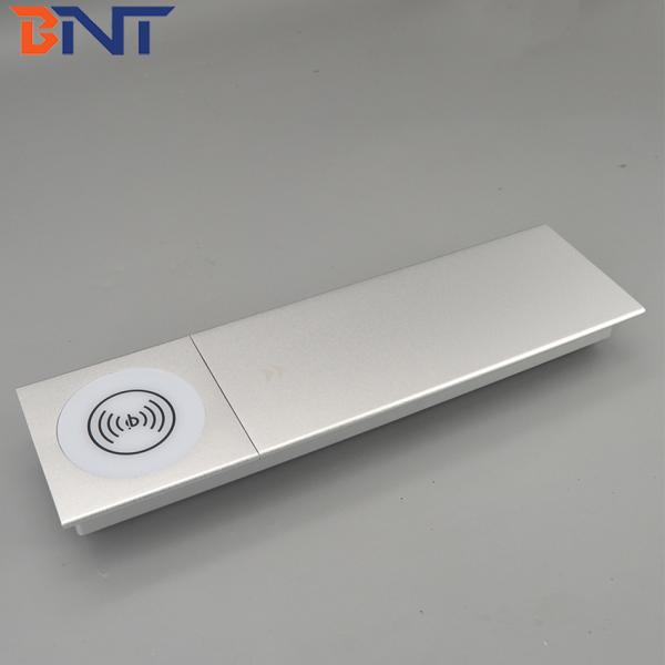 Integrate with wireless charging office power data desktop socket outlet