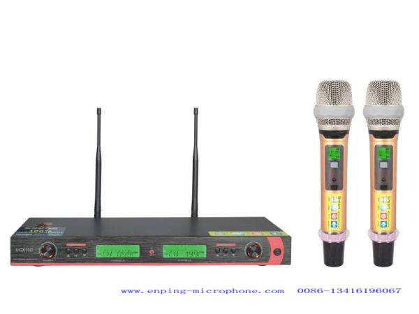 UGX10II UHF wireless microphone system with IR selectable frequency and