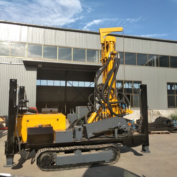 DTH 2.5km/H 400M Surface Drilling Machine