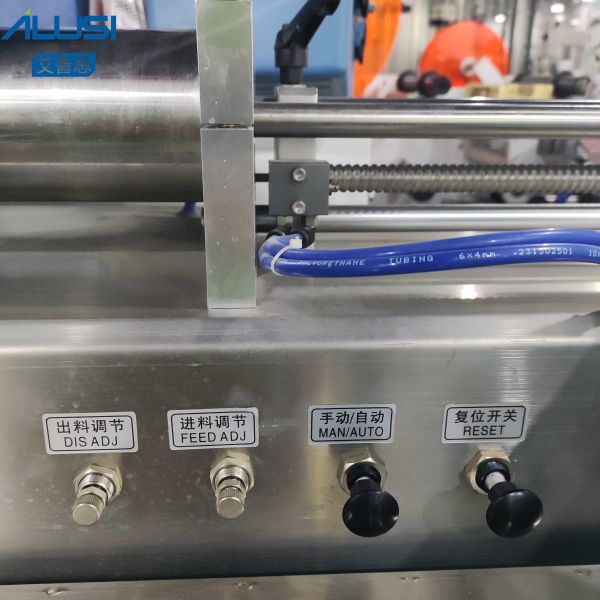 316L Semi Automatic Liquid Filling Machine Pneumatic Pasty Horizontal Piston Filler For Cream Cosmetic