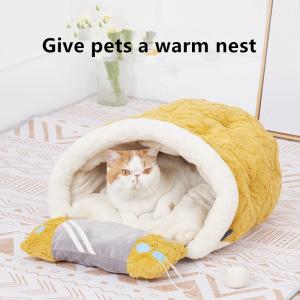 Quality Arctic Velvet Game Machine Two Cats In Bed Cushion Plush Warm Semi Enclosed Cat Nest Dual-Use Pillow wholesale