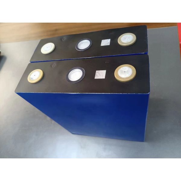 3.2V 230AH Prismatic Baterias Lithium Iron Phosphate Deep Cycle Battery For Solar Energy System