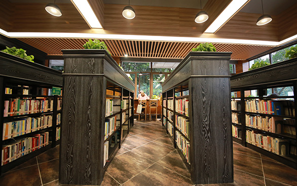 8 Channels Cell Phone Reception Blocker , Mobile Phone Scrambler 6.5kg Net Weight