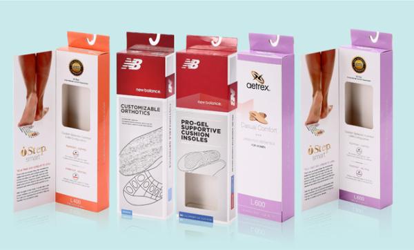 CMYK Colors Custom Brand Printed Paper Box Packaging PVC Window for Shoes Pad