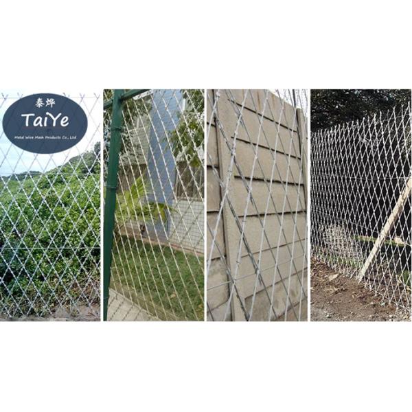 Green Color Welded Razor Wire Mesh Panel Industrial Razor Mesh Fence Protect