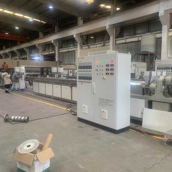 Fully Automatic Plastic Rattan WPC Profile Extrusion Line Single Screw