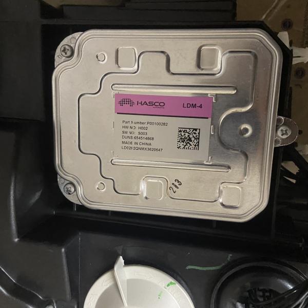 Condition Headlight for 2018 High Config Autumn ROEWE RX5 OE 10634460