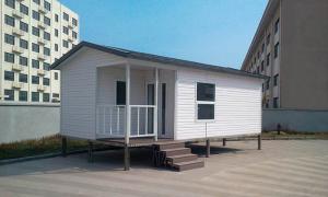 Quality White Eco Friendly Prefabricated Mobile Homes / Light Steel Log Mobile Homes wholesale