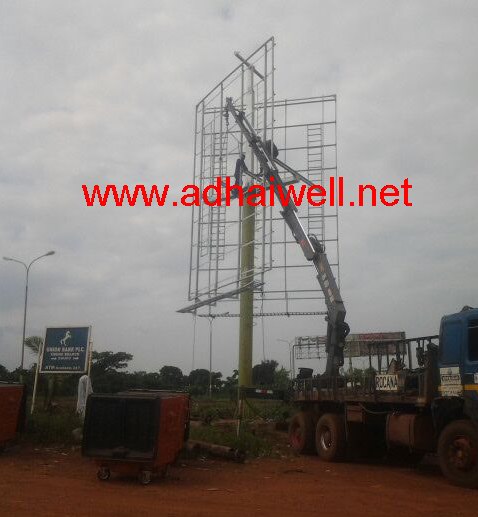 Solar Power Equipment for Outdoor Advertising Billboard