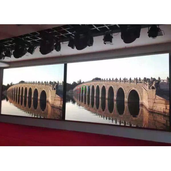 P5 Full Color IP43 SMD indoor LED video wall 1800CD Brightness Automatically