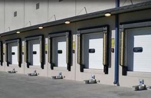 Quality Fireproof Loading Dock Shelters Polyester Fabric Automatic With Remote Controlled wholesale