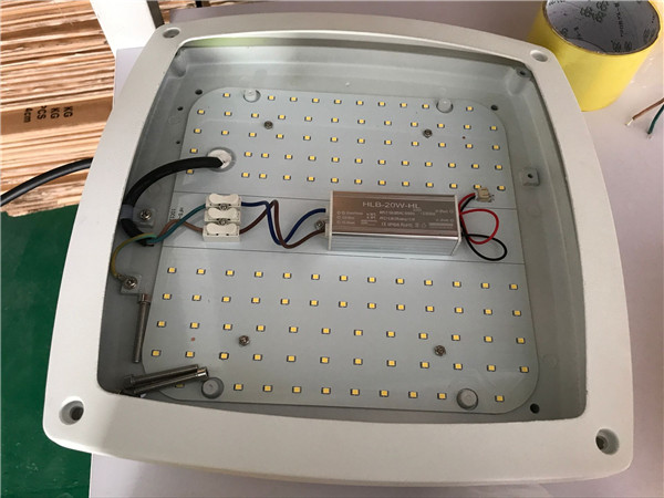 Chargeable LED External Bulkhead Light With Aluminum Housing PC Cover