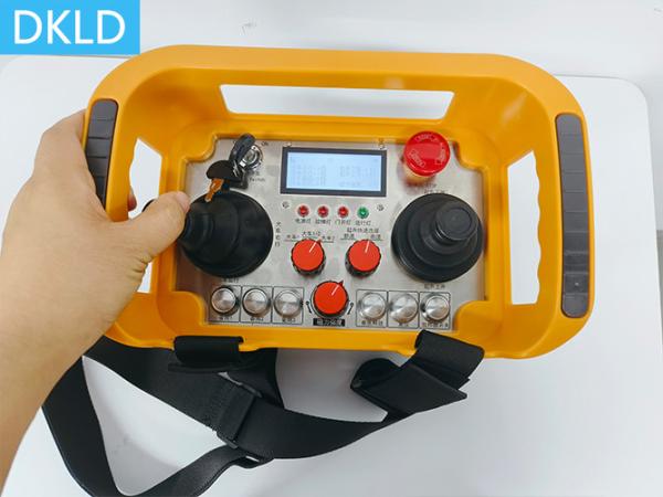 Cheap 1 Engine, 2 Receivers, Strong Magnetic Acceleration And Deceleration, And 5-Speed Control Industrial Wireless Remote Con for sale