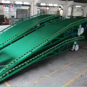 Movable Dock Ramp 10T Portable Docks For Unloading Trucks With Inflatable Wheel