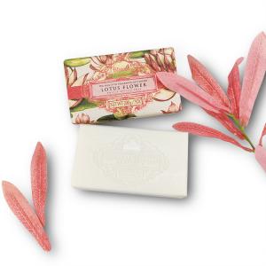 Quality OEM Natural handmade soap with lotus a delicate fragrance Plant extracts whitening skin Face Soap wholesale
